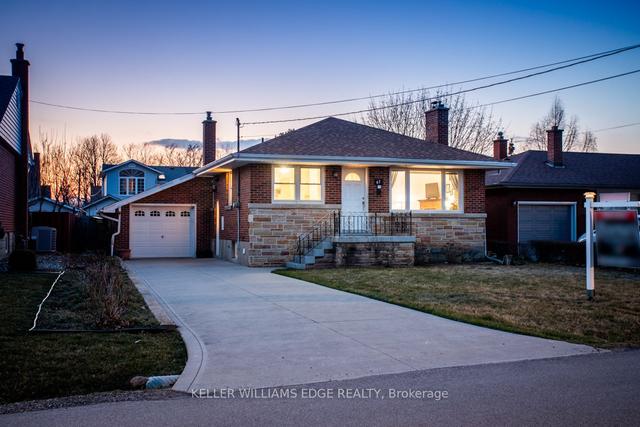 67 Second St N, House detached with 3 bedrooms, 2 bathrooms and 4 parking in Hamilton ON | Image 1