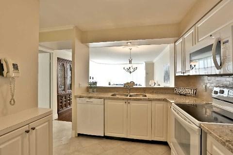 405 - 1500 Grazia Crt, Condo with 2 bedrooms, 2 bathrooms and 2 parking in Mississauga ON | Image 5