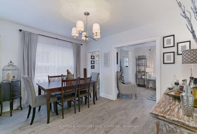 100 Belgravia Ave, House detached with 3 bedrooms, 1 bathrooms and 1 parking in Toronto ON | Image 5
