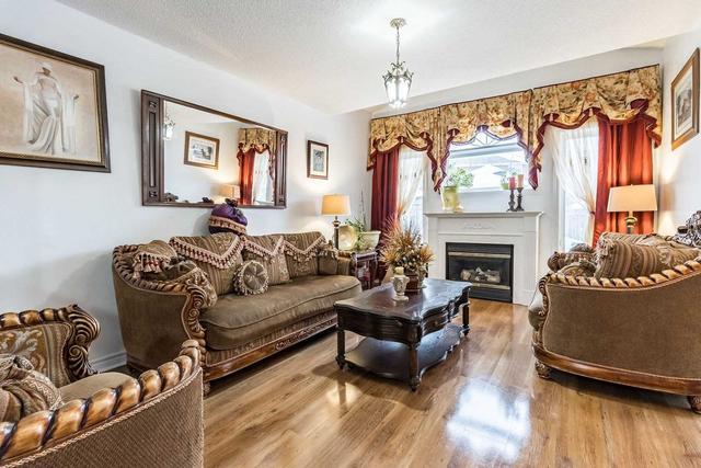 11 Brambirch Cres, House detached with 3 bedrooms, 3 bathrooms and 3 parking in Brampton ON | Image 5