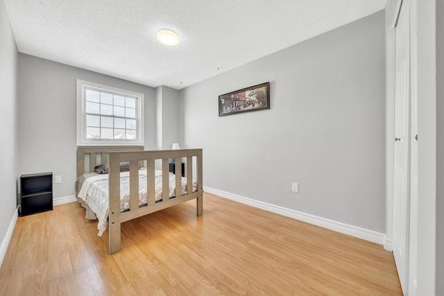 52 Bushmills Cres, House detached with 3 bedrooms, 2 bathrooms and 3 parking in Guelph ON | Image 20