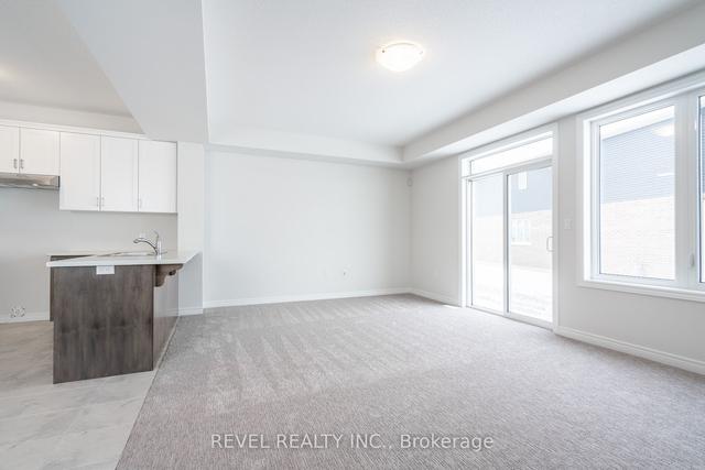 29 Zoe Lane, House attached with 3 bedrooms, 3 bathrooms and 3 parking in Hamilton ON | Image 8