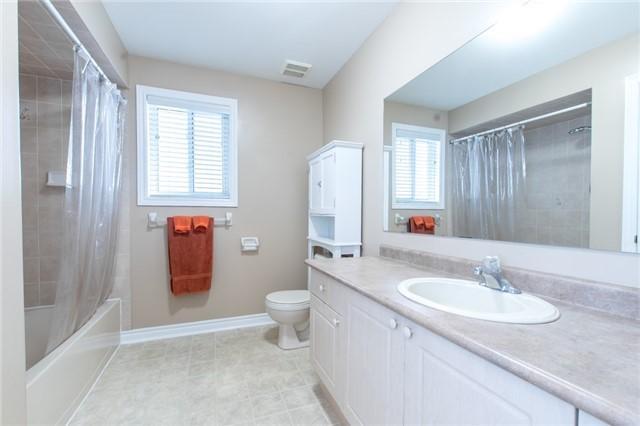 39 Stephanie Lane, House detached with 2 bedrooms, 4 bathrooms and 2 parking in Barrie ON | Image 9