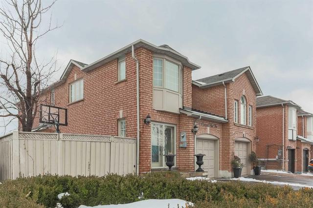 1 Sherwood Park Dr, House attached with 3 bedrooms, 4 bathrooms and 3 parking in Vaughan ON | Image 2