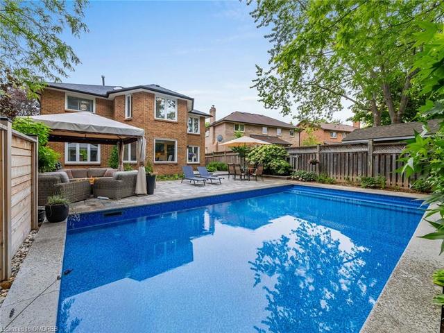 1283 Springwood Crescent, House detached with 4 bedrooms, 2 bathrooms and 6 parking in Oakville ON | Image 36