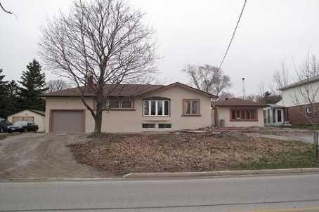 1045 Elgin St, House detached with 3 bedrooms, 2 bathrooms and 3 parking in Newmarket ON | Image 1