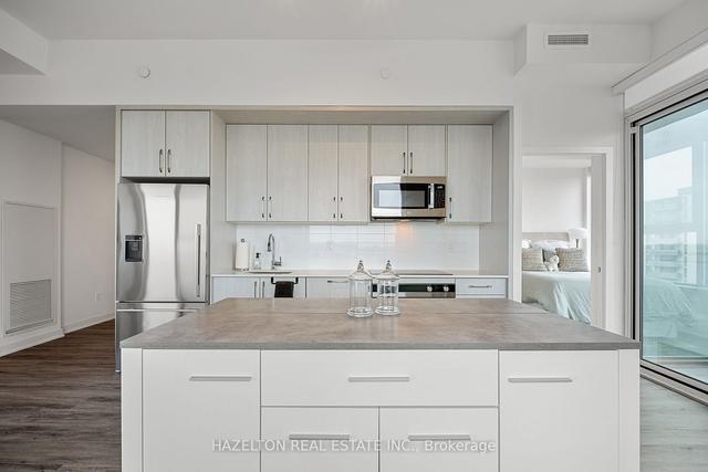 709 - 1 Cardiff Rd, Condo with 2 bedrooms, 2 bathrooms and 1 parking in Toronto ON | Image 13