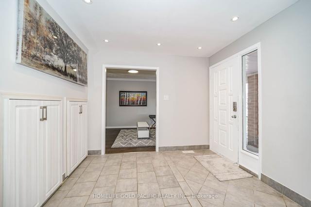 17 Crandall Dr, House detached with 4 bedrooms, 5 bathrooms and 4 parking in Markham ON | Image 34