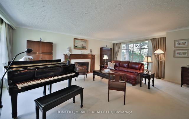 17 Ridgehill Dr, House detached with 7 bedrooms, 5 bathrooms and 10 parking in Brampton ON | Image 38