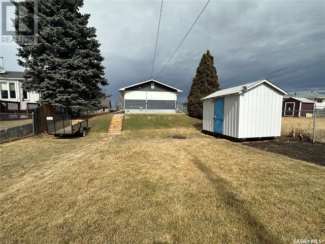 915 1st Street E, House detached with 3 bedrooms, 2 bathrooms and null parking in Prince Albert SK | Image 32