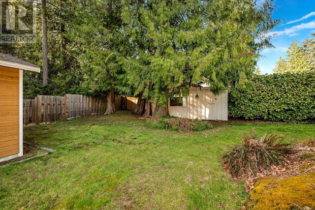 1900 Barrett Dr, House detached with 4 bedrooms, 2 bathrooms and 5 parking in North Saanich BC | Image 32
