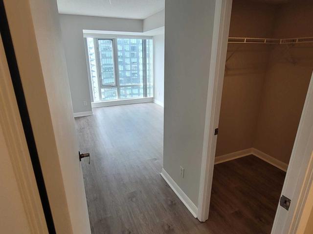 2506 - 210 Victoria St, Condo with 1 bedrooms, 1 bathrooms and 1 parking in Toronto ON | Image 5