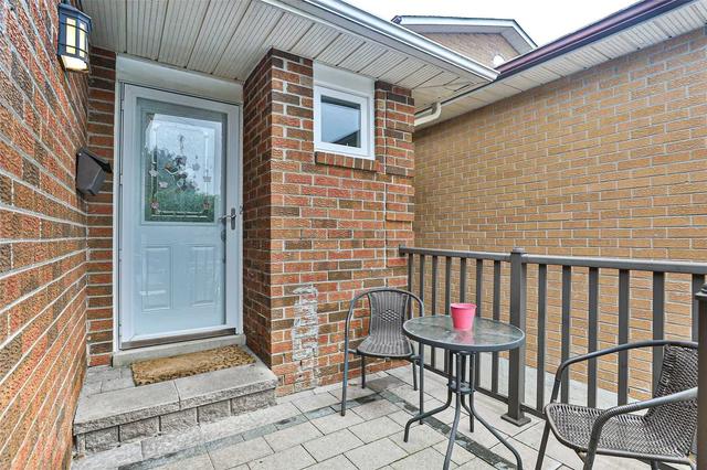 10 Grandhall Crt, House detached with 3 bedrooms, 3 bathrooms and 4 parking in Toronto ON | Image 12