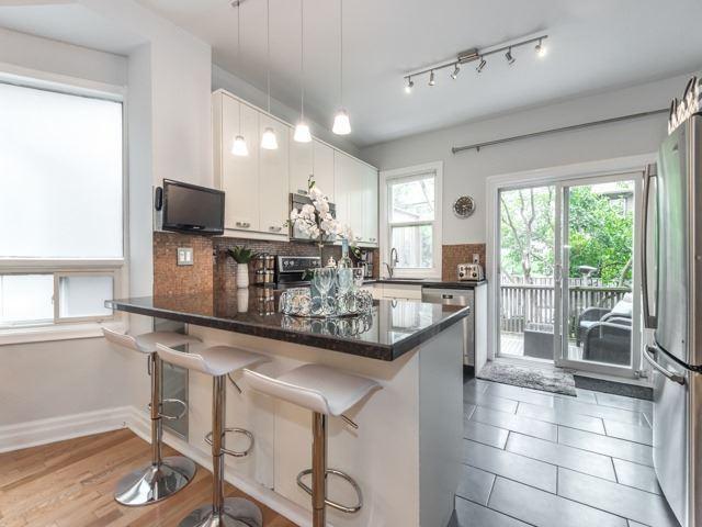 21 Bertmount Ave, House semidetached with 3 bedrooms, 2 bathrooms and null parking in Toronto ON | Image 7