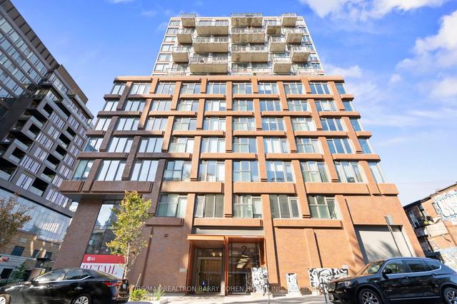 1301 - 2 Augusta Ave, Condo with 3 bedrooms, 2 bathrooms and 1 parking in Toronto ON | Image 1