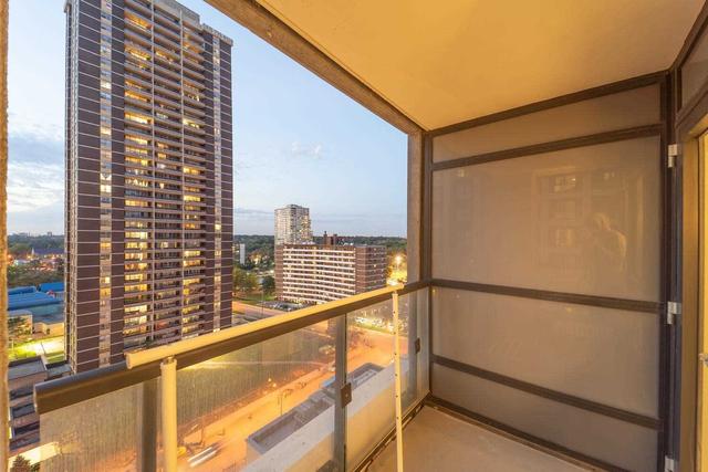 1202 - 7 Mabelle Ave, Condo with 2 bedrooms, 2 bathrooms and 1 parking in Toronto ON | Image 20