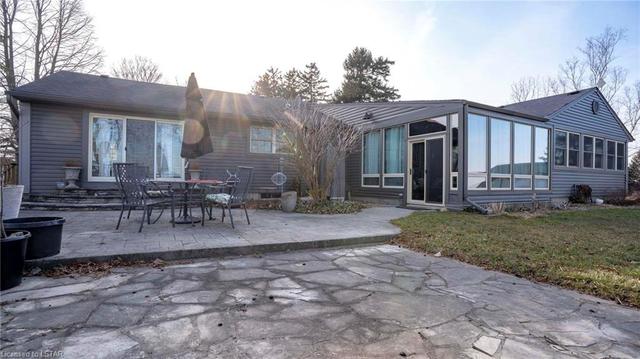 22930 Thames Road, Home with 4 bedrooms, 2 bathrooms and 20 parking in Southwest Middlesex ON | Image 22