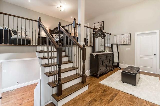363 Renforth Dr, House detached with 3 bedrooms, 5 bathrooms and 4 parking in Toronto ON | Image 6
