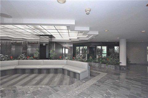 809 - 350 Webb Dr, Condo with 2 bedrooms, 2 bathrooms and 2 parking in Mississauga ON | Image 14