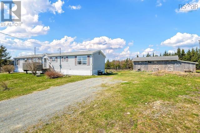 49 Conrod Beach Road, Home with 3 bedrooms, 1 bathrooms and null parking in Halifax NS | Image 45