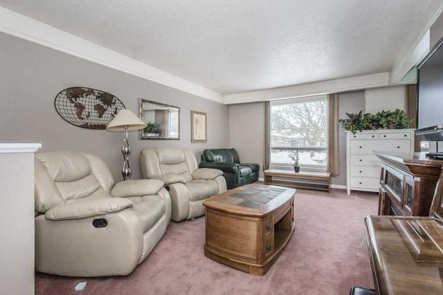 86 Hahn Ave, House detached with 3 bedrooms, 2 bathrooms and 3 parking in Cambridge ON | Image 35