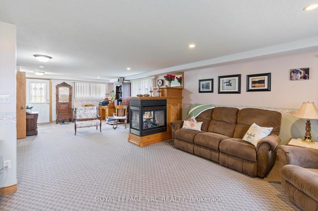 54 Valley Rd, House detached with 3 bedrooms, 2 bathrooms and 16 parking in St. Catharines ON | Image 14
