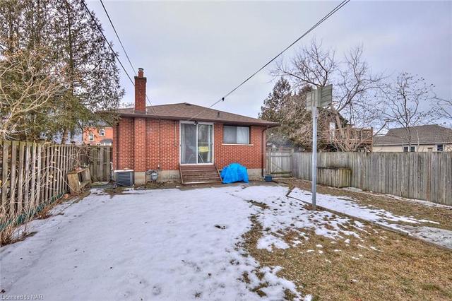 4 Lorne Street, House detached with 4 bedrooms, 2 bathrooms and null parking in St. Catharines ON | Image 21
