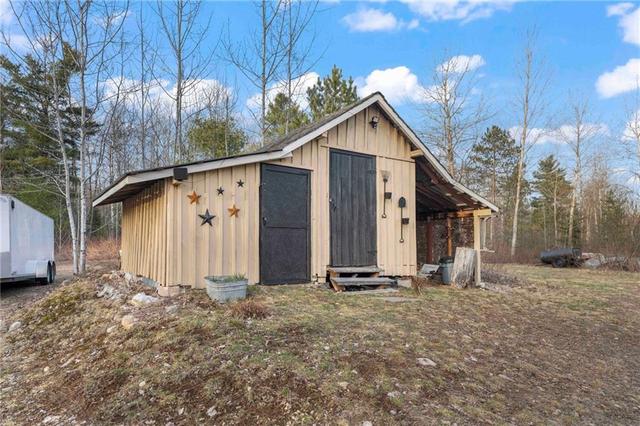 16 Mccauley Lake Road, House detached with 3 bedrooms, 3 bathrooms and 10 parking in South Algonquin ON | Image 6