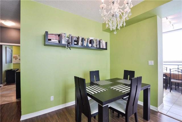 1412 - 1359 Rathburn Rd E, Condo with 2 bedrooms, 2 bathrooms and 1 parking in Mississauga ON | Image 3