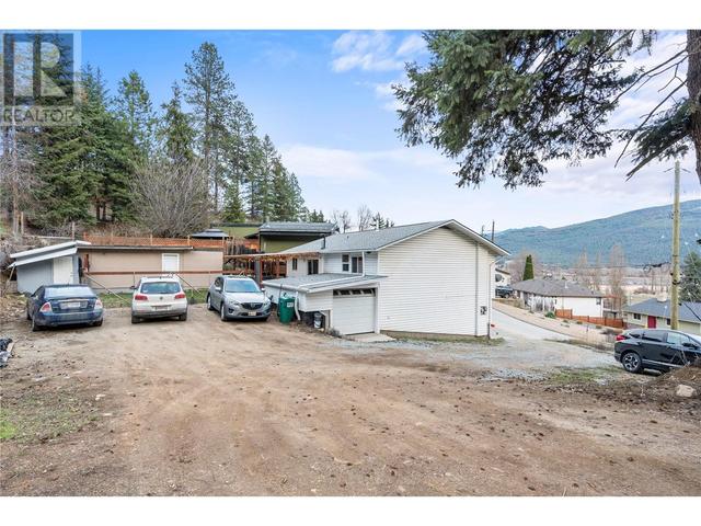 1718 Grandview Avenue, House detached with 5 bedrooms, 2 bathrooms and 8 parking in Lumby BC | Image 38