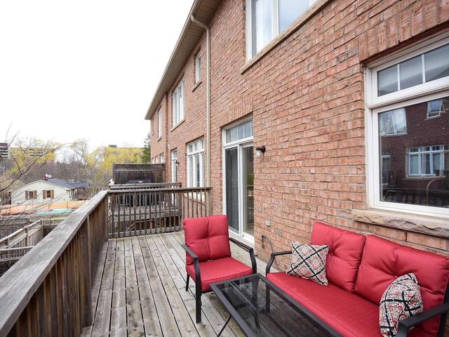 1993 Oana Dr, House attached with 3 bedrooms, 3 bathrooms and 1 parking in Mississauga ON | Image 10