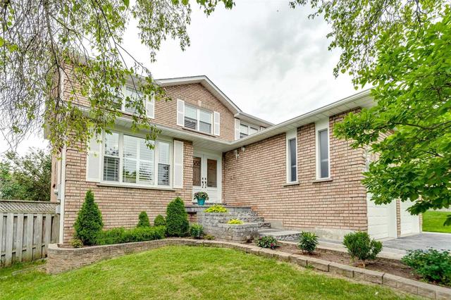136 Goldsmith Cres, House detached with 4 bedrooms, 3 bathrooms and 6 parking in Newmarket ON | Image 33