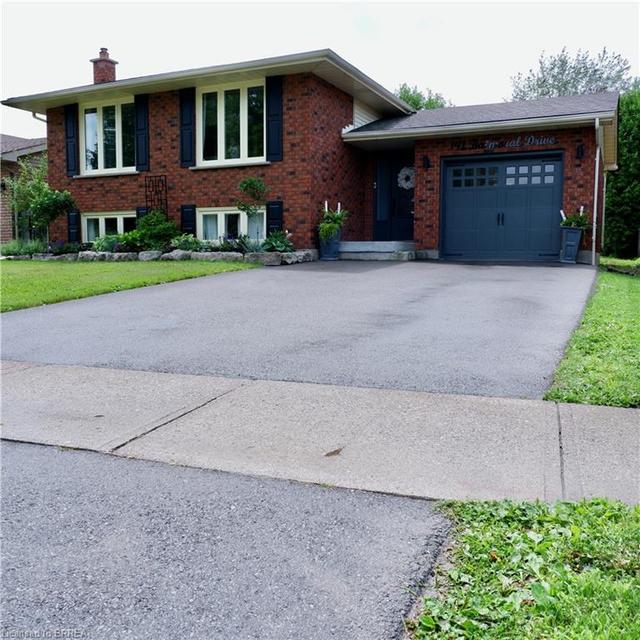 191 Balmoral Drive, House detached with 5 bedrooms, 2 bathrooms and 4 parking in Brantford ON | Image 1