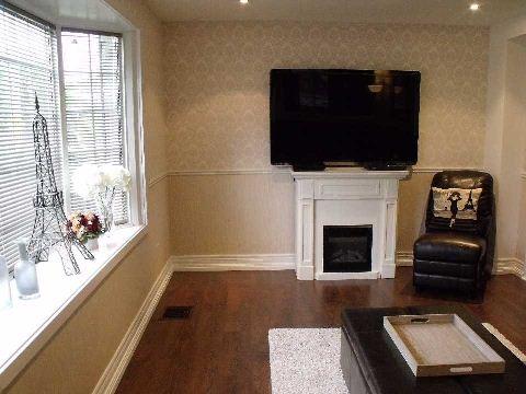34 Earl St, House detached with 2 bedrooms, 2 bathrooms and 5 parking in Mississauga ON | Image 12