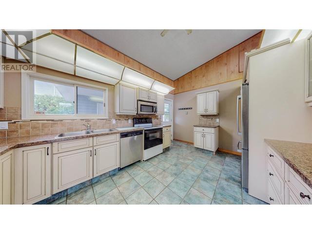 7 Wren Place, House detached with 2 bedrooms, 2 bathrooms and 4 parking in Osoyoos BC | Image 10