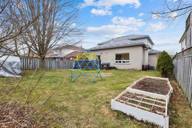 39 Abbeywood Cres, House detached with 3 bedrooms, 4 bathrooms and 4 parking in Guelph ON | Image 31