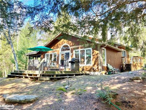 1,700+ sq. ft, 3 bdrm, 2 bath, 4 season home/cottage with,... | Card Image