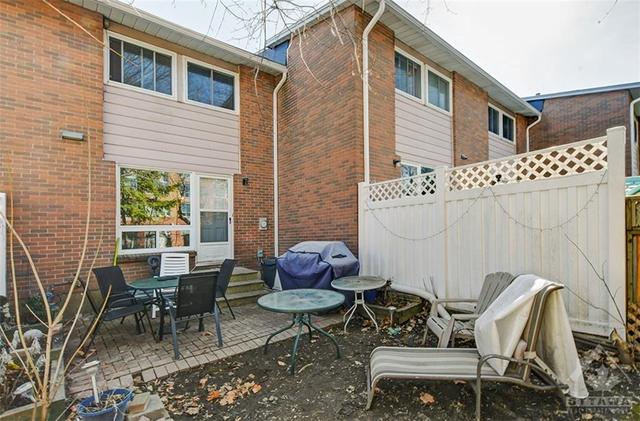 64 Alison Korn Private, Townhouse with 4 bedrooms, 2 bathrooms and 1 parking in Ottawa ON | Image 23