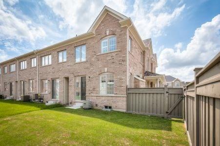 81 Radial Dr, House attached with 3 bedrooms, 3 bathrooms and 2 parking in Aurora ON | Image 17