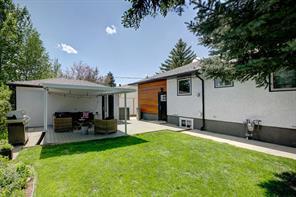22 42 Street Sw, House detached with 4 bedrooms, 2 bathrooms and 4 parking in Calgary AB | Image 37
