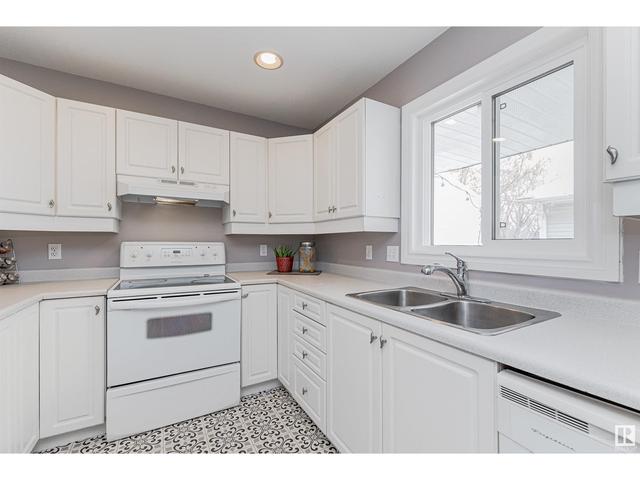 9441 156 St Nw, House attached with 2 bedrooms, 2 bathrooms and 3 parking in Edmonton AB | Image 12