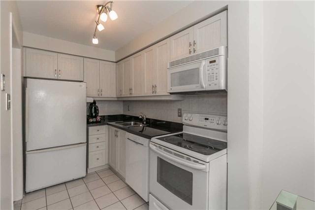 102 Goldenlight Circ, Condo with 3 bedrooms, 3 bathrooms and 3 parking in Brampton ON | Image 19