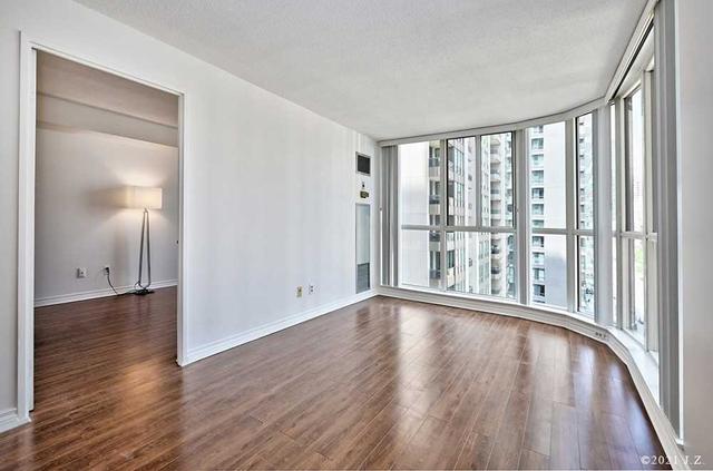 1012 - 736 Bay St, Condo with 1 bedrooms, 1 bathrooms and 0 parking in Toronto ON | Image 20