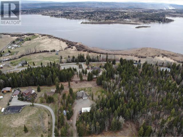 1551 View Drive, House detached with 4 bedrooms, 4 bathrooms and null parking in Cariboo A BC | Image 4