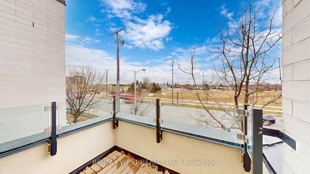 617 - 140 Widdicombe Hill Blvd, Townhouse with 2 bedrooms, 2 bathrooms and 1 parking in Toronto ON | Image 7