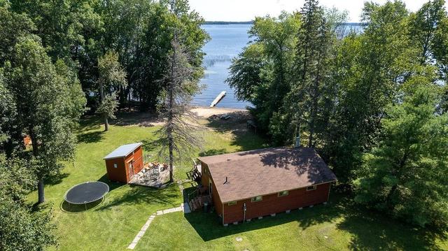 273 Black Point Road, House detached with 3 bedrooms, 1 bathrooms and 4 parking in North Algona Wilberforce ON | Image 7