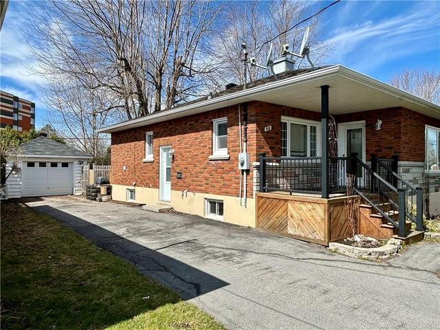 619 Guy Street, House detached with 4 bedrooms, 2 bathrooms and 4 parking in Cornwall ON | Image 2