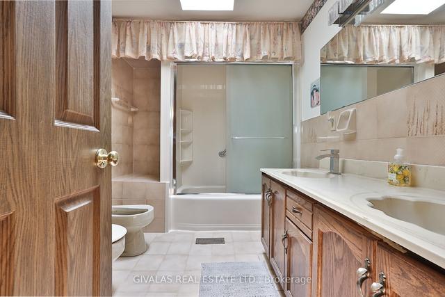 89 Sherwood Ave, House detached with 4 bedrooms, 5 bathrooms and 3 parking in Toronto ON | Image 9
