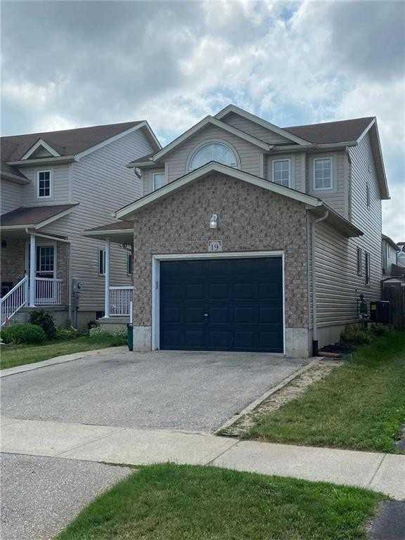 19 Cannes St, House detached with 3 bedrooms, 3 bathrooms and 3 parking in Kitchener ON | Image 12
