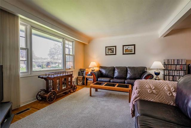 4667 Pettit Ave, House semidetached with 2 bedrooms, 2 bathrooms and 4 parking in Niagara Falls ON | Image 22